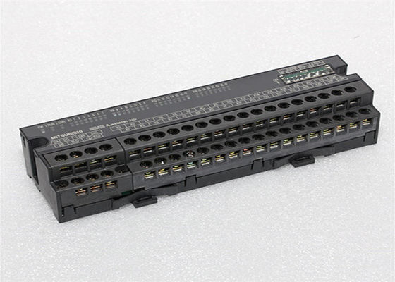 EL MÓDULO REMOTO 32 DE LA ENTRADA-SALIDA DE AJ65SBTB1-32D ENTRA 24 VDC 45 DEL MA UNO DE TIPO DEL ALAMBRE