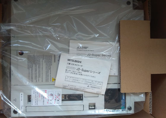 Amplificador estupendo servo 400VAC de la impulsión MELSERVO-J2 de Mitsubishi Electric 11kw MR-J2S-11KA NUEVO