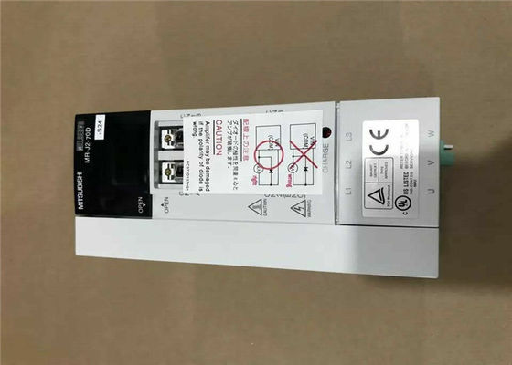 Conductor servo industrial del motor del amplificador MR-J2-70D-S24 de la CA de Mitsubishi Electric 700W 3Phase