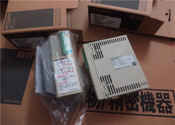 Impulsión serva industrial MR-C40A-UE de Mitsubishi 400W con el motor HC-PQ43-UE 4.5AMP 230V NUEVO