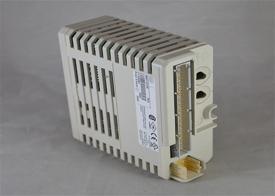 La NUEVA 3BSE013210R1 entrada SOE Module 24VDC del PLC DI830 ABB Digitaces entró los canales 2x8