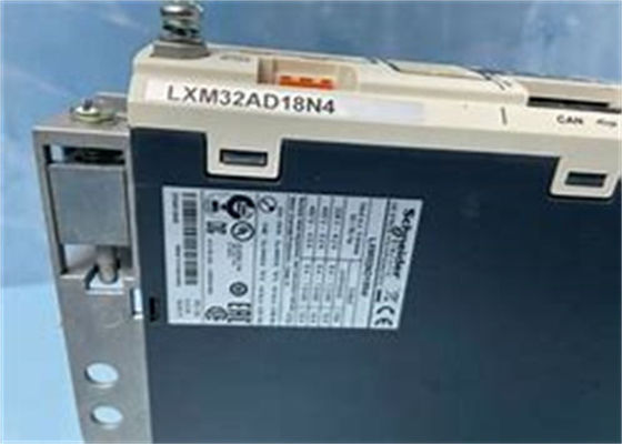 SERVO DEL MOVIMIENTO DE SCHNEIDER LXM32AD18N4 CONDUCIR LA FASE 3 DE LEXIUM 32 1,8 KILOVATIOS 208-480 VAC 50/60 HERZIOS 18 AMPERIOS