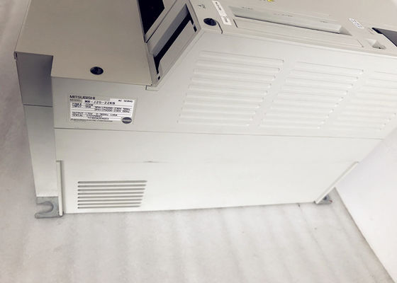 IMPULSIÓN SERVA industrial MR-J2S-22KB de la CA de MITSUBISHI 22KW amplificador de 3 fases NUEVO en existencia