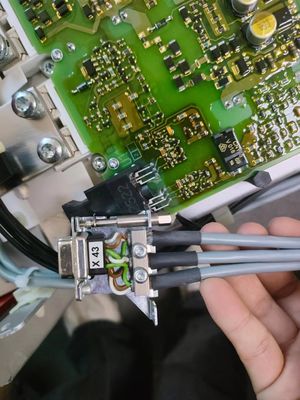 Siemens 6SL3352-1AE35-0AA1 510-750 V DC, módulo del motor de 490 A 3 fases pintó los módulos