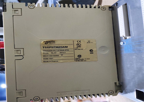 PROCESADOR 5 VDC 136 MA 128 DEL REGULADOR DOUBLE-FORMAT PL7 DE SCHNEIDER TSXP573623AMC