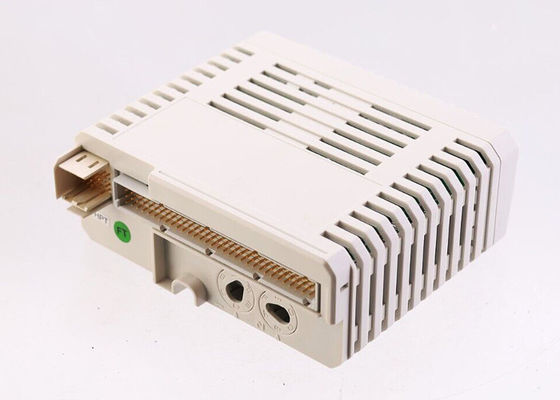 Módulo S800 4 del ciervo I O de la salida analógica de 3BSE052605R1 AO815 a 20mA 8ch