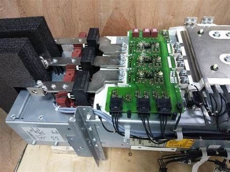 Bloque de poder de Siemens 6SL3352-1AG35-8EA1 para 510-750 V DC, módulo del motor de 490 A 3 fases