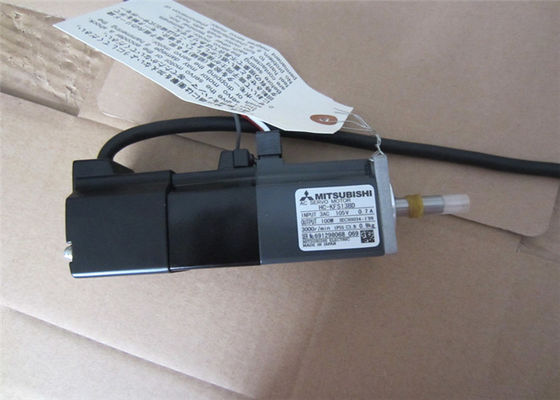 Motor servo eléctrico industrial de los motores HC-KFS13BD 3AC 105V 0.7A de la CA de Japón Mitsubishi 100W