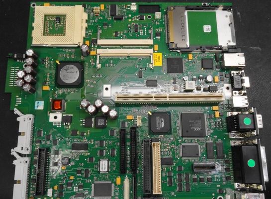 6FC5210-0DF22-0AA0 SIEMENS SINUMERIK PCU 50 1,2 MB RAM del gigahertz 256 24 V DC