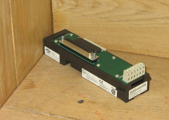 Suplemento derecho BCK del autobús urbano de EMERSON DELTAV KJ4001X1-HB1 12P0830X072 NUEVO