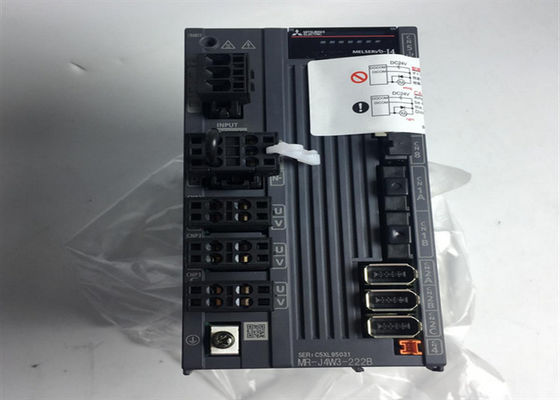 El servo industrial de MR-J4W3-222B Mitsubishi conduce el amplificador servo