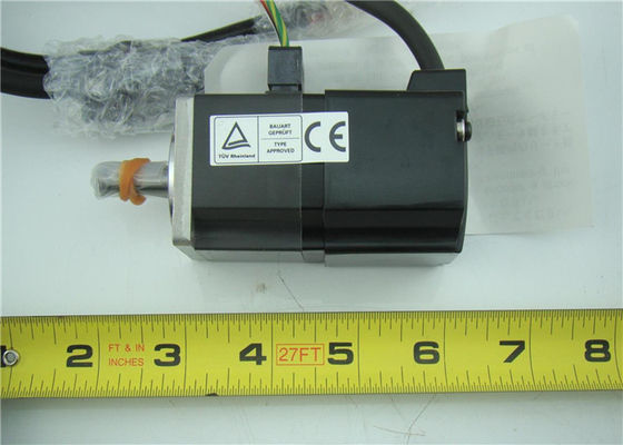 Motor servo industrial 51V 0.9A de la CA de Mitsubishi 50W HC-KFS053K NUEVO en existencia