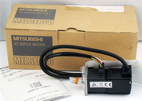 Motor servo industrial 51V 0.9A de la CA de Mitsubishi 50W HC-KFS053K NUEVO en existencia