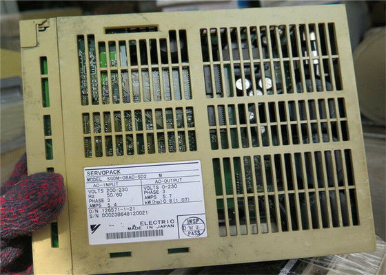 SGDM-08AC-SD2M   La impulsión serva eléctrica Yaskawa de Yaskawa hizo salir 5.7AMPS EL PAQUETE SERVO 800Watt