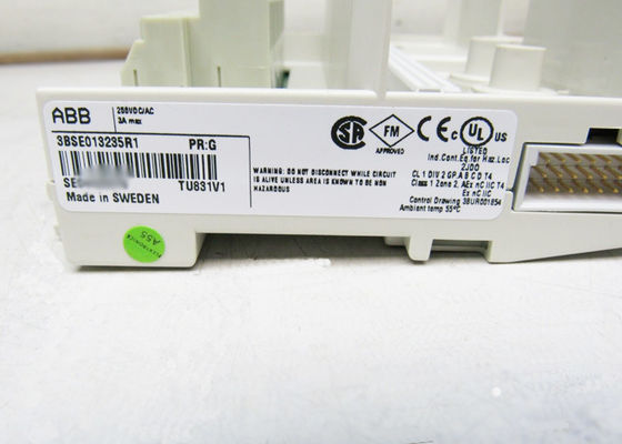3BSE013235R1 TU831V1 amplió el módulo de la entrada-salida de los terminales S800 de la señal del MTU 250V