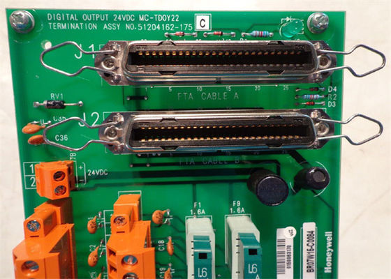 HONEYWELL 51204162-175 Panel de PC Salida digital MC-TDOY22 24 VDC