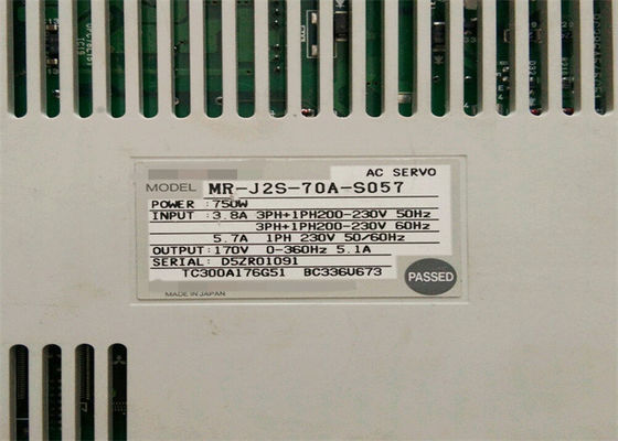 Amplificador del conductor MR-J2S-70A-S057 del motor servo de la CA de Mitsubishi Electric 750W 3Phase nuevo