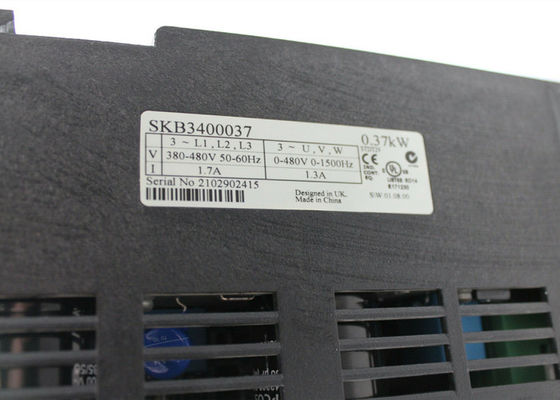 Impulsión del inversor de la CA de comandante SK 0.37kW 3ph de las TÉCNICAS de CONTROL de NIDEC EMERSON SKB3400037