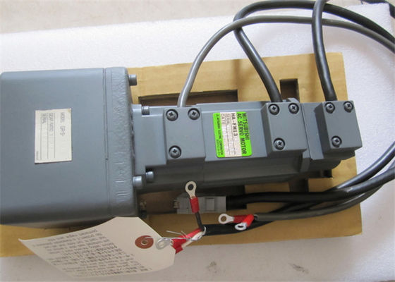 Motor servo industrial 3AC 100V 1.1A de Mitsubishi Melservo HA-FH13BG-S1 100W NUEVO