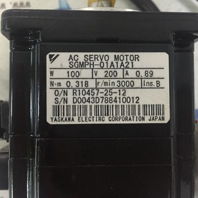 Yaskawa SGMPH-01A1A21 AC Servo Motor Industrial 100W 200V nuevo en su totalidad