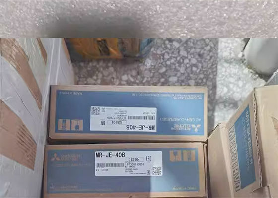 Amplificador servo MR-JE MELSERVO MR-JE de la CA de MR-JE-40B Mitsubishi