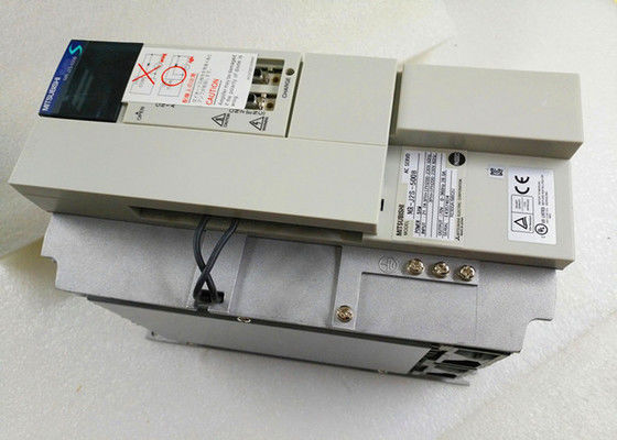 Impulsión industrial 7KW 170V 0-360Hz 37.0A del amplificador servo de la CA de MR-J2S-700B-EG Mitsubishi