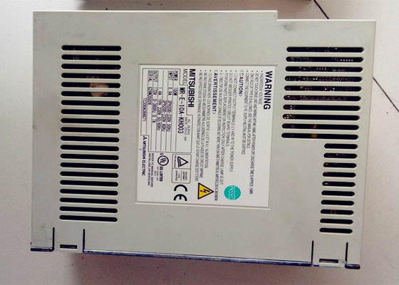 Amplificador servo industrial del conductor MR-E-10A-KH003 100W 0.9A 3PH 200-230V de Mitsubishi NUEVO