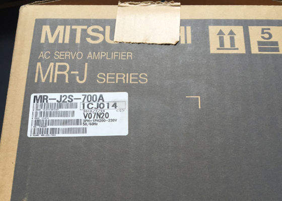 Amplificador industrial servo de Mitsubishi MR-J2S-700A MELSERVO MR-J2 del conductor del motor de la CA de 7KW 220V