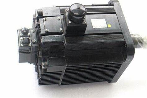 SIGMA S-AXIS 38.1A InsF 1500r/min 200VAC 4400W de la CA del MOTOR SERVO de SGMRS-44A2A-YR21 Yaskawa