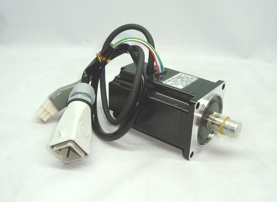 Motor servo industrial 100W 200V de la CA de Yaskawa del motor servo de SGMPH-01AAE4CD Japón
