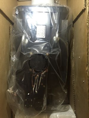 SGM-08A2F-J33 Yaskawa ELECTRIC AC SERVO MOTOR 750W 4.4A Servo motor industrial El motor se encuentra en el centro de la ciudad.