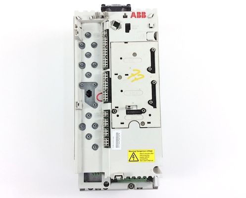 ABB ACS800-104-0050-3+Q950 690V 50 KVA Convertidor de frecuencia Invertidor de 400V