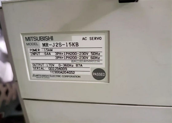 MR-J2S-15KB MITSUBISHI ELECTRIC SERVO DRIVE AC SERVO AMPLIFIER 100V/200V AC MELSERVO-J2-SUPER SERIES El motor de servicio eléctrico de MITSUBISHI es un amplificador de servicio alternativo de 100V y 200V
