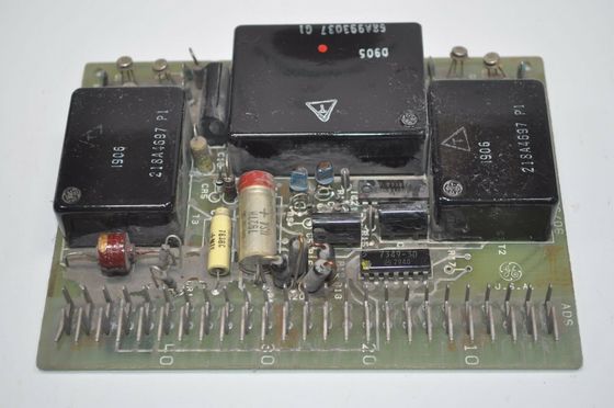 Panel de control del aislador de voltaje FANUC IC3600AVIC1 diseñado por General Electric