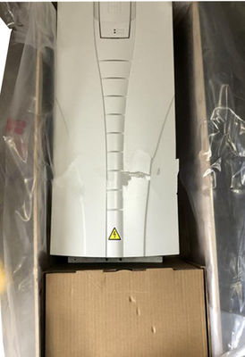ABB ACS510-01-246A-4 132 kW 170 kV·A 3 fases 50/60HZ AC 380-480V 245A