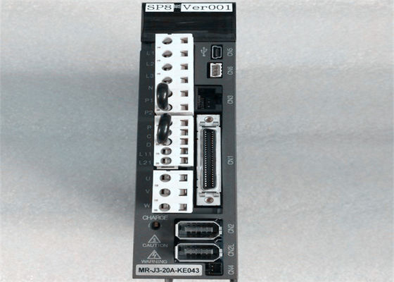 200W MITSUBISHI AC Servo Amplificador MR-J3-20A-KE043 360Hz 1.5A Dirección Industrial Salida 170V