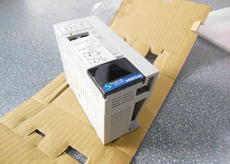 MR-J2S-40A-S12 Mitsubishi Industrial AC SERVO Amplificador de accionamiento 400W 170V 0-360HZ 2.8A