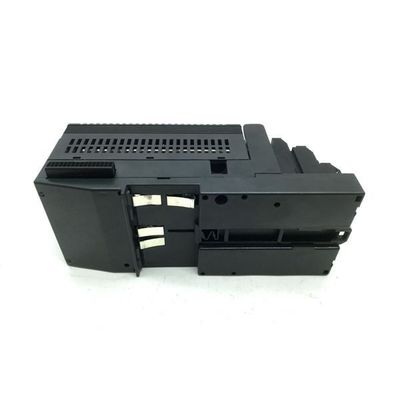 GE IC200ALG264 es un módulo de entrada de corriente analógica de 15 puntos 5 VDC desde el plano de fondo del PLC