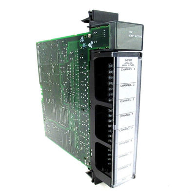 GE IC200MDL742 24 Volts DC Versamax módulo de salida de lógica positiva que tiene 16 salidas discretas en 2 grupos