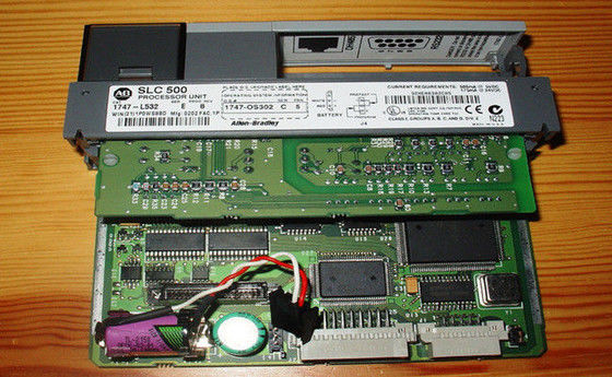 Control de lógica de procesos AB Allen Bradley 1747-L532 Ser E SLC500