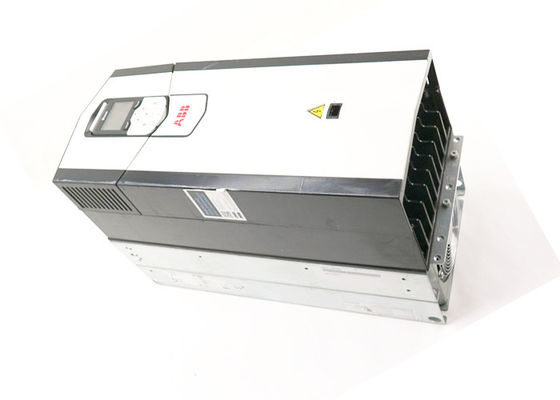 ACS880-01-084A-7 3AUA0000115105 75kW 84A Inversor de frecuencia Nuevo