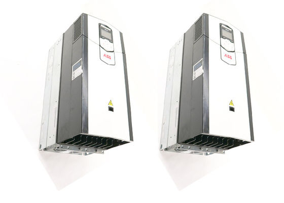 ACS880-01-084A-7 3AUA0000115105 75kW 84A Inversor de frecuencia Nuevo
