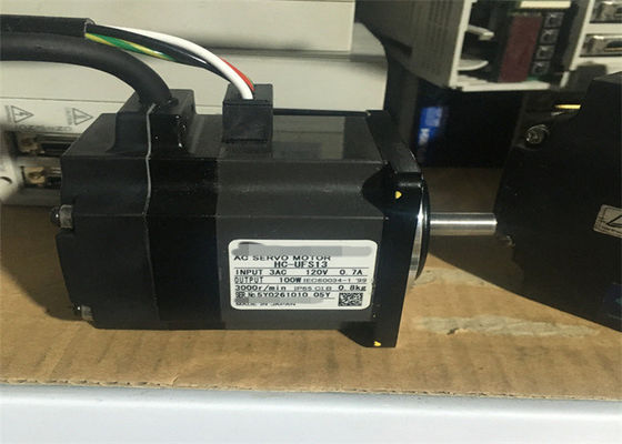 El motor de servo industrial de corriente alterna Mitsubishi HC-UFS13 / HC-UFS23 / HC-UFS43 / HC-UFS73