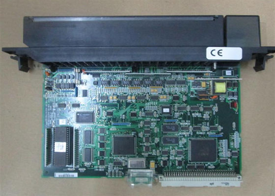El control lógico programable (PLC) de la serie 90-30 de GE FANUC IC693CMM321