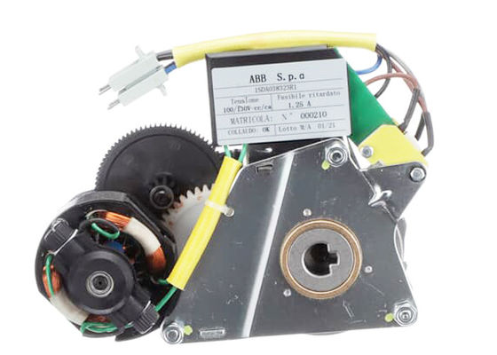 1SDA038323R1 Dispositivo de motor de engranajes 100/130V E1/6-T8 Accesorios para Tmax