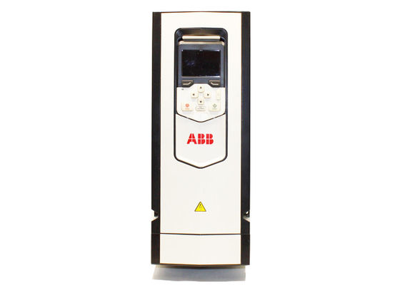 ACS880-01-03A3-3 3ABD00035959-D ACS880 Unidad de transmisión única 1.1KW 3.3A