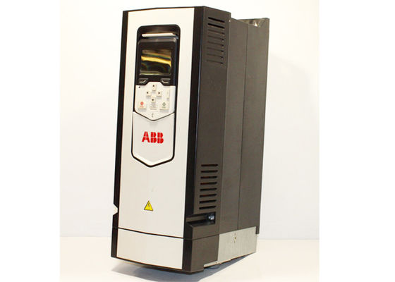 ACS880-01-03A3-3 3ABD00035959-D ACS880 Unidad de transmisión única 1.1KW 3.3A