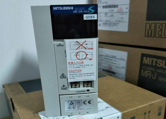 400W Mitsubishi Parts AC Servo Amplificador MR-J2S-40CP-S084 Conductor de motor industrial 40A Nuevo