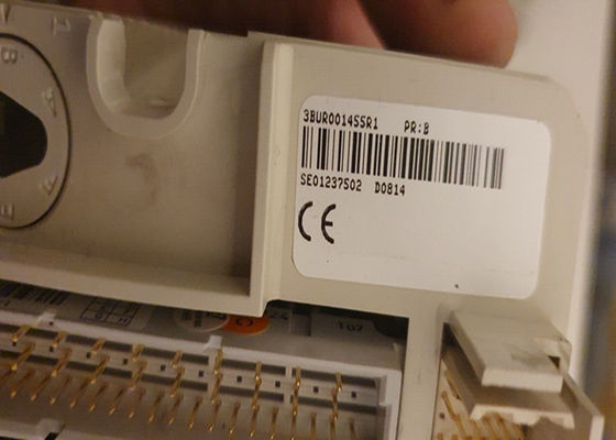 ABB DO814 3BUR001455R1 Modulo de salida digital de 24 V de 16 canales para una integración perfecta