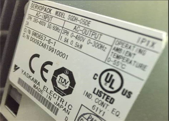 Yaskawa SGDH-05DE nuevo servo amplificador 400V 0.5kw nuevo en original